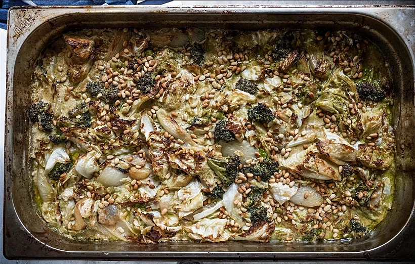 לא תאמינו כמה זה טעים. ברוקולי מקורמל בתוספת כרוב