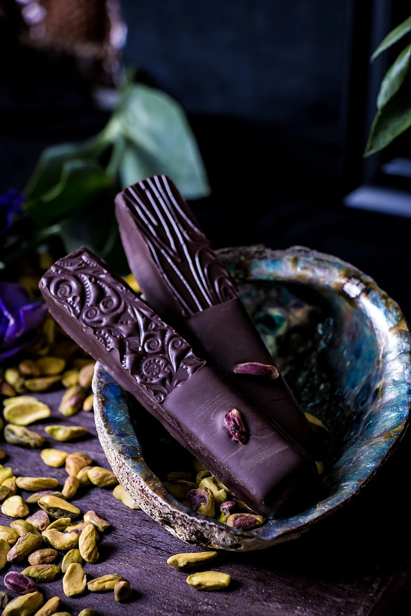 מעניין לכל אורך הביס. מרציפן פיסטוק של סיגל קרפל