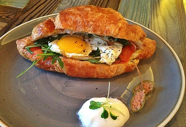 מסעדת בוקריה, פתח תקווה