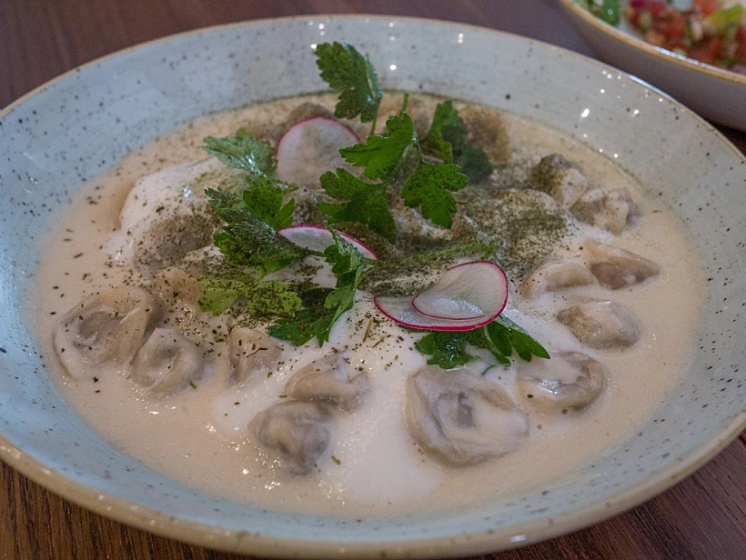 שושברק, עלה גפן