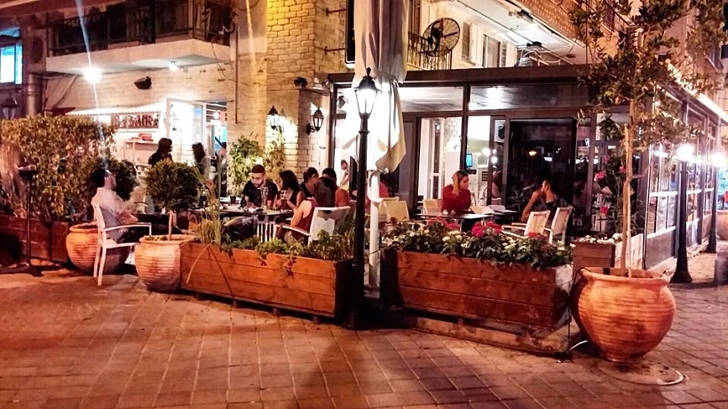 אורבניק, מסעדה חדשה ברחובות