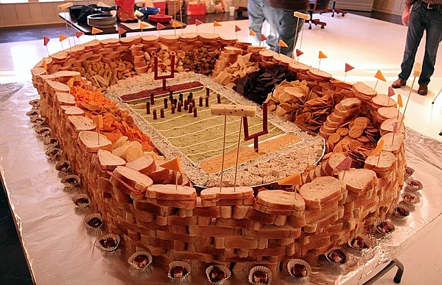 מגרש פוטבול אכיל