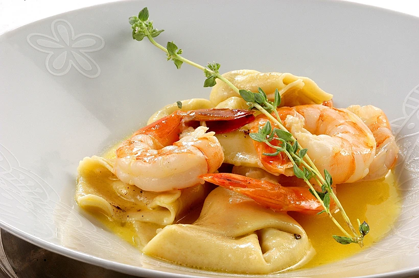 רביולי לימון עם שרימפס קורדיליה