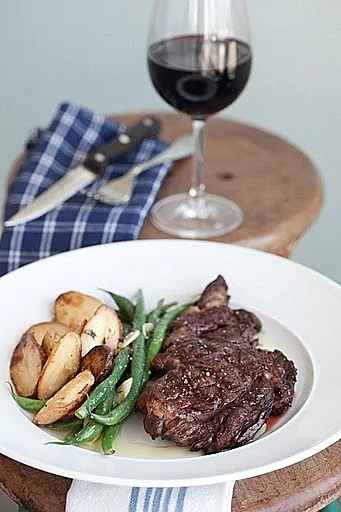 בית בנמל המסעדה אנטריקוט