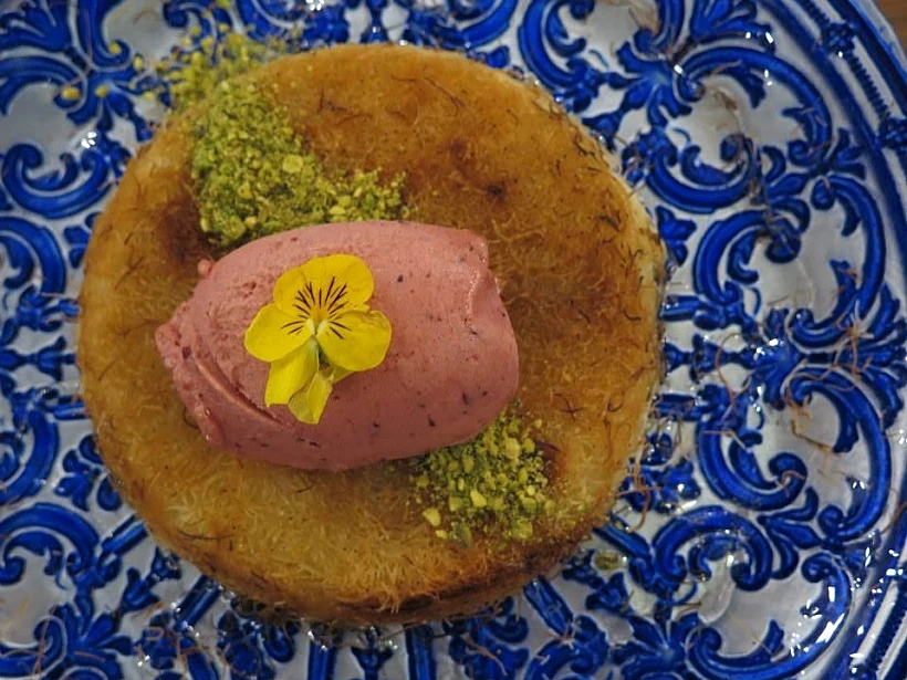 כנאפה, מסעדת עלה גפן