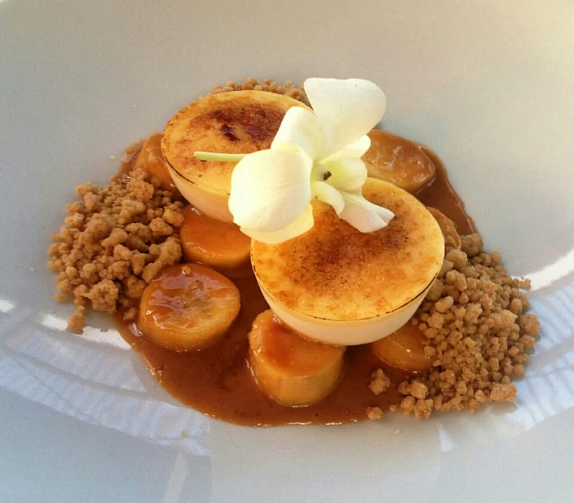 סמיפרדו בננות וטופי, ביסטרו מצדה