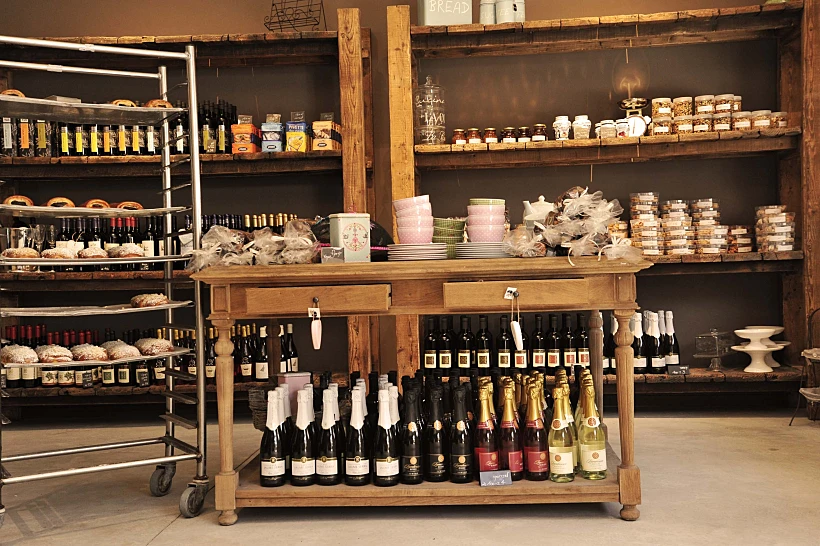 אפרת בייקרי