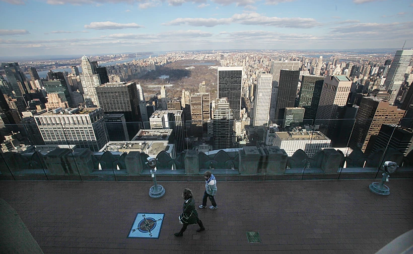 מ-טופ אוף דה רוק top of the rock