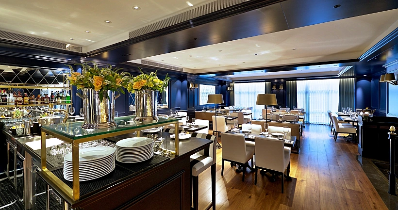 מסעדת Blackstone Bistro