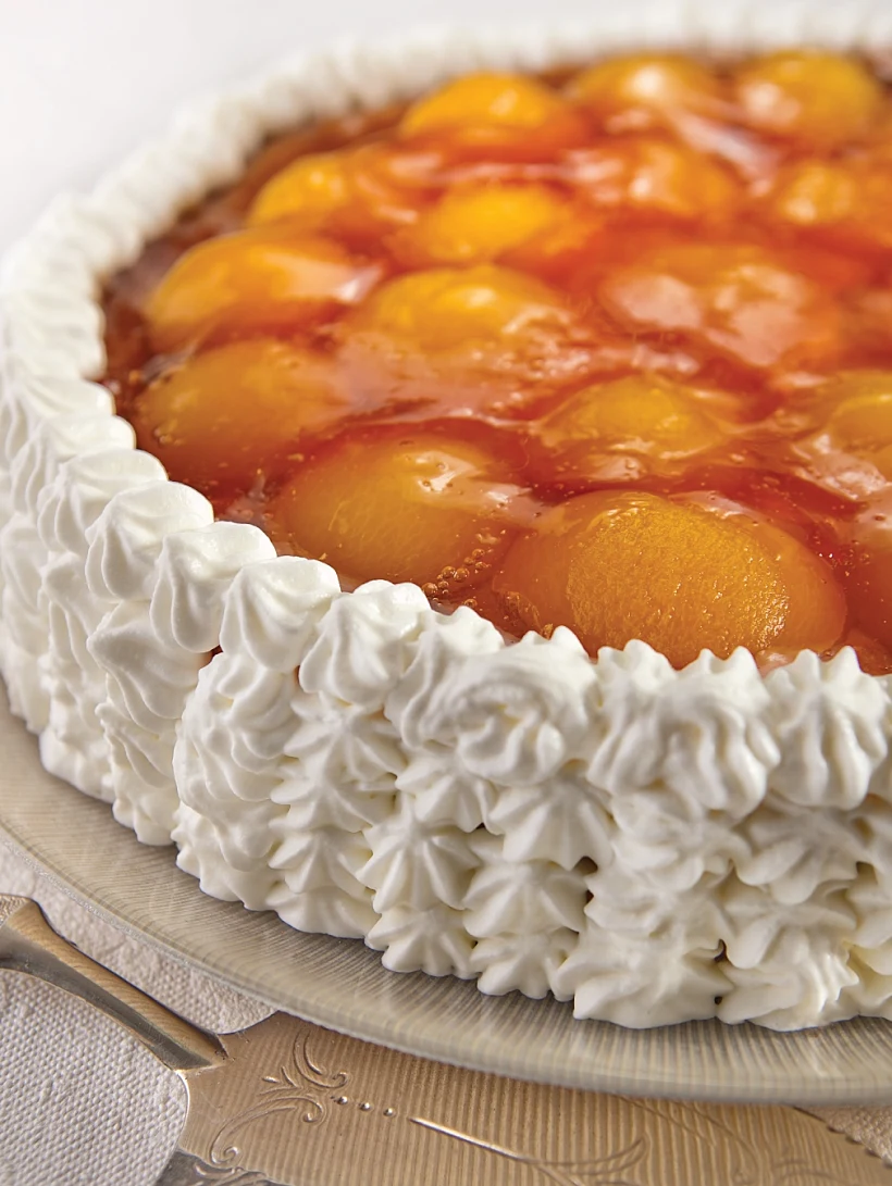 עוגת גבינה ומשמשים