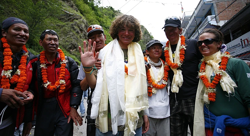 2010. הכי צעיר לטפס על האוורסט