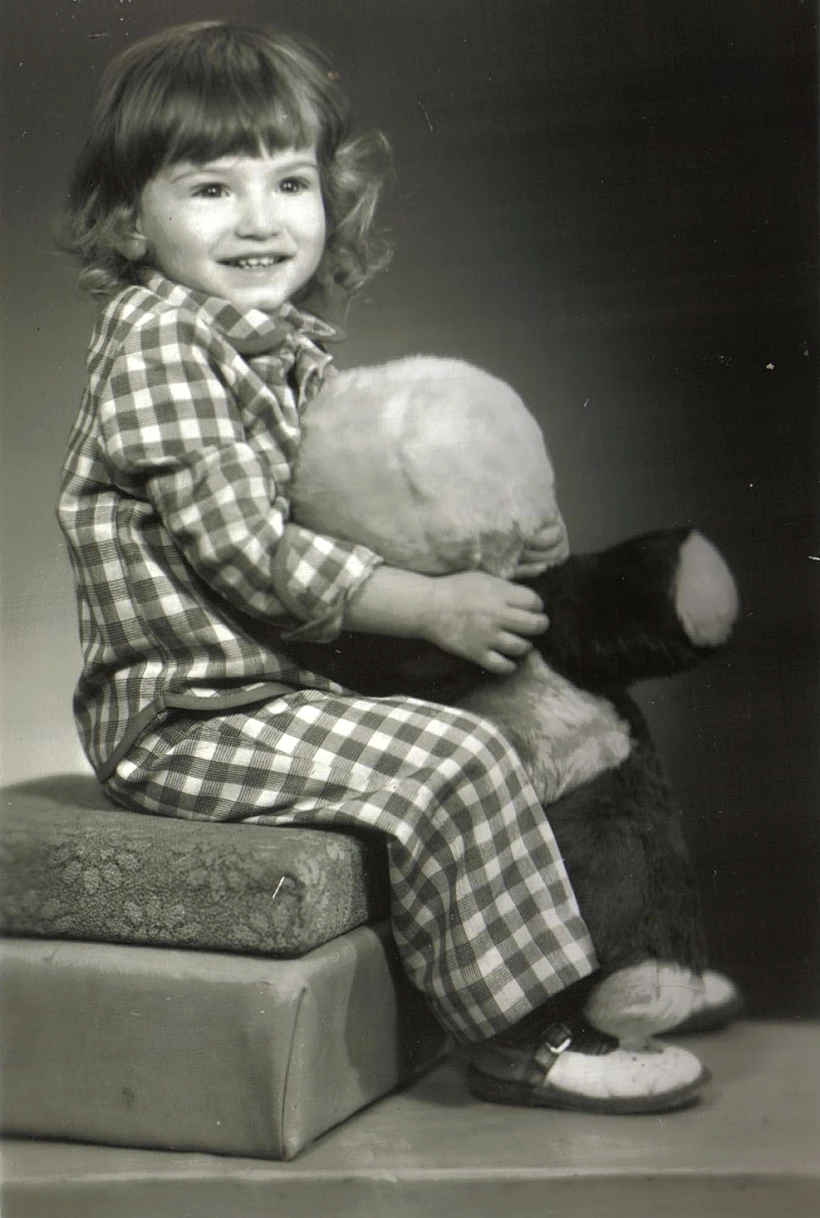 תמונות ילדות של רוברט, היפה והחנון, עונה שנייה