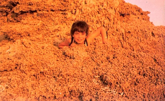 תמונות ילדות של ירון, מתוך התוכנית היפה והחנון, עונה שנייה