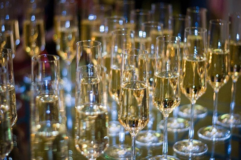 כוסות שמפניה