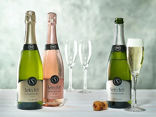 יינות מבעבעים יקבי כרמל, תמונה לסקר הישרדות בתוך מתחם עולם היין