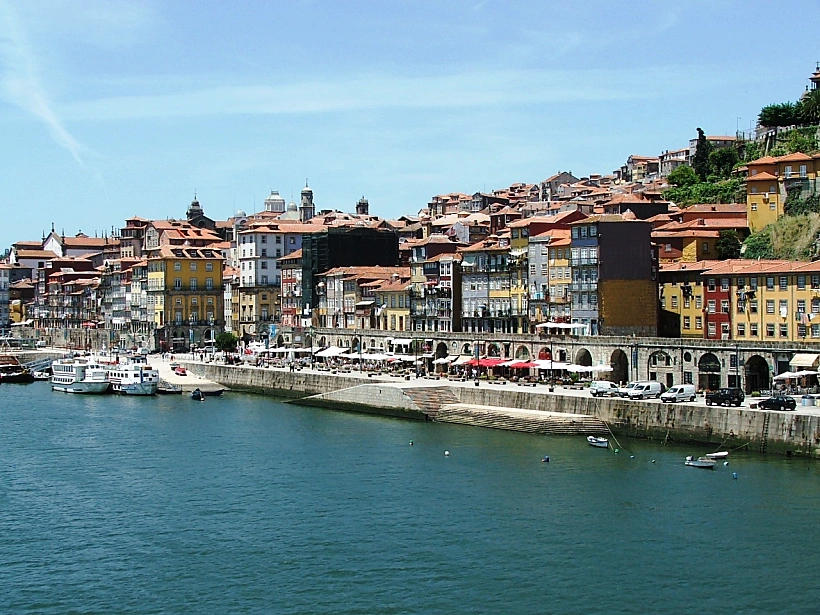 כתבה על טיול יין בפורטוגל, תמונה בגודל מותאם אישית