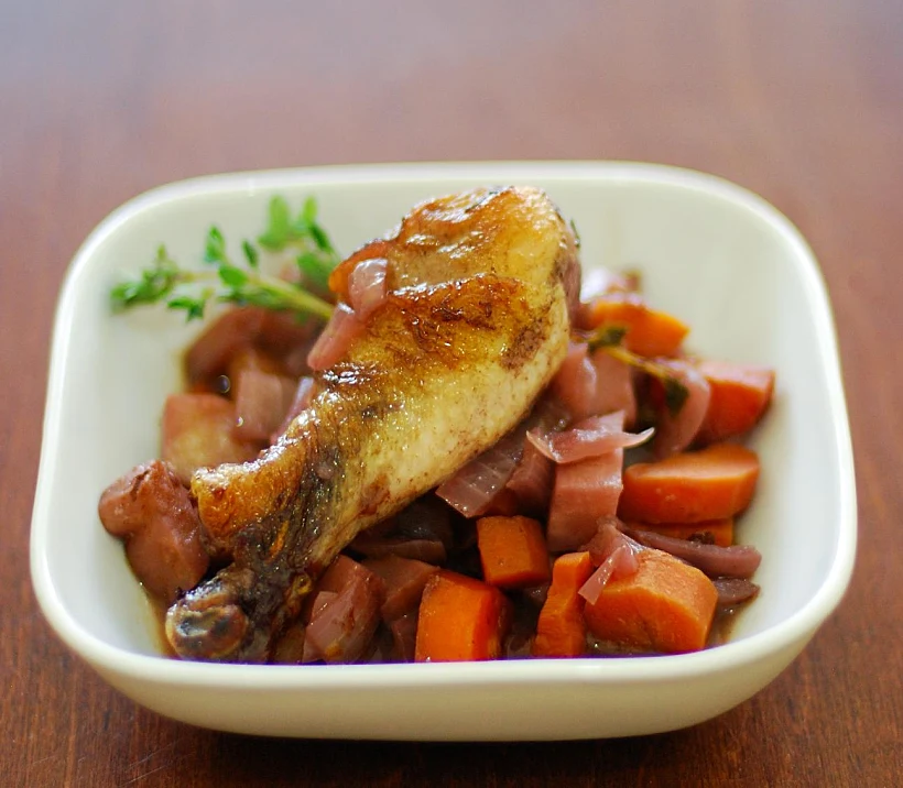 יש עוף וגם יין אז יש עוף ביין