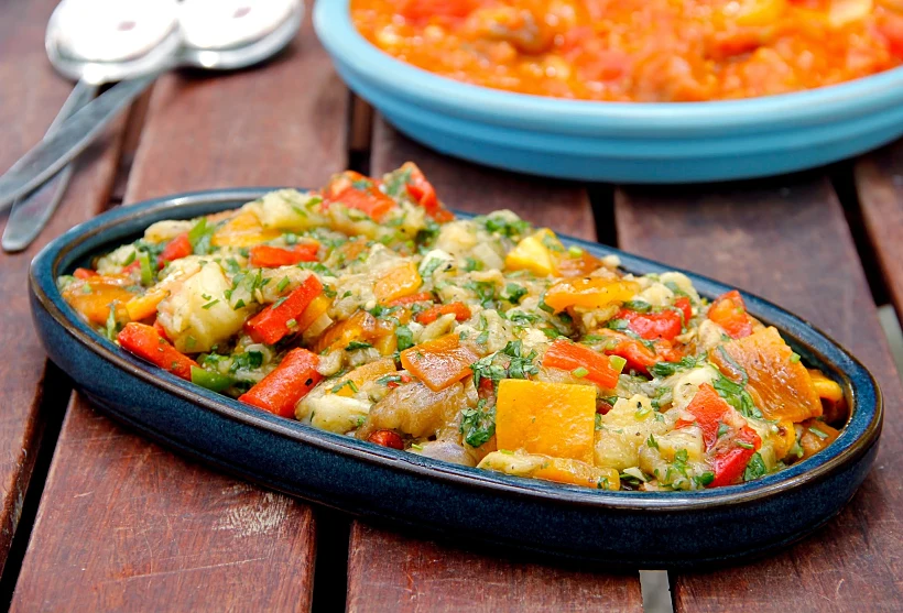 זעלוק - סלט חצילים ופלפלים קלויים