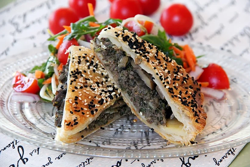 בורקס במילוי בשר