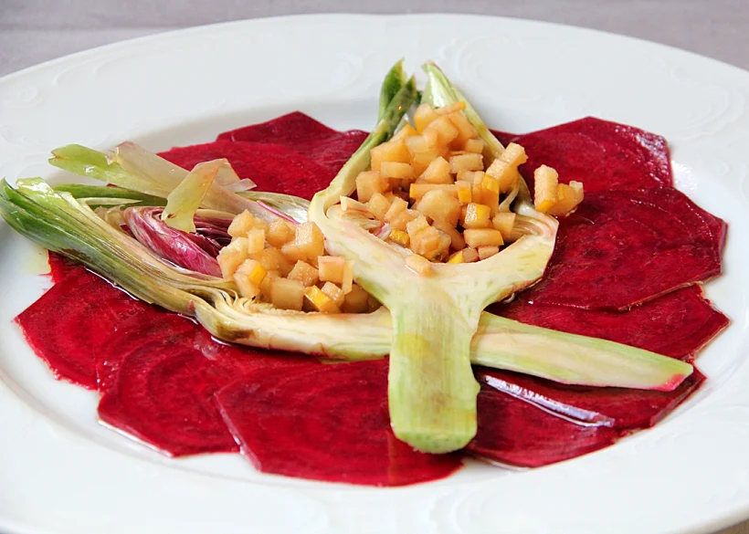 ארוחת פסח באקליפטוס הירושלמי