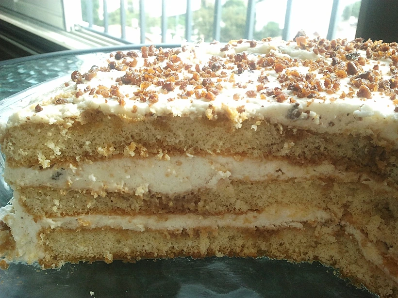 עוגת שכבות קצפת