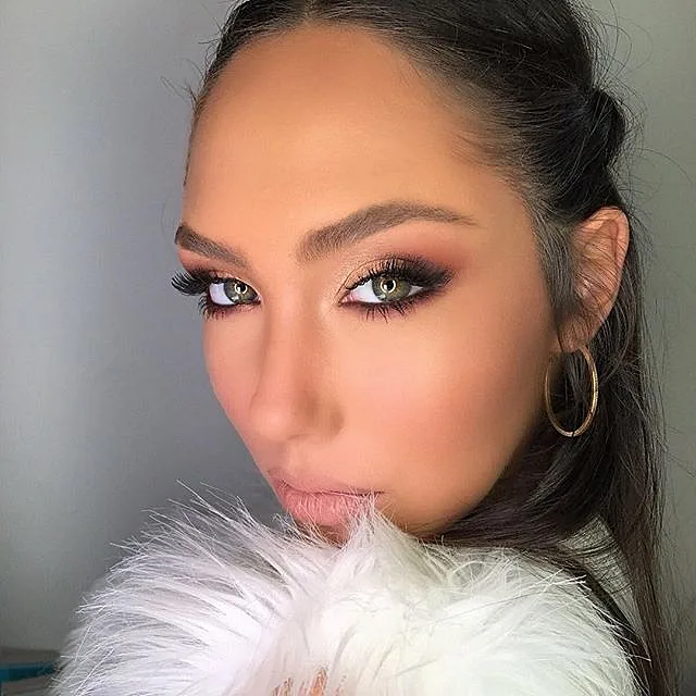 ניקול( אינסטגרם)