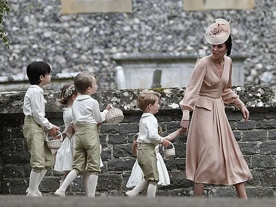 מאיפה השמלה של פיפה?