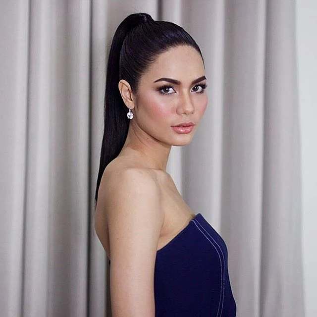 תוך חצי שנה זכתה הסטודנטית החנונית בתחרות יופי