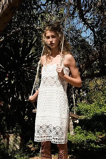 שמלות לבנות