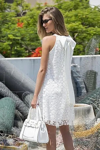 שמלות לבנות