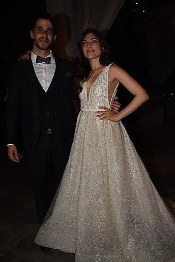 שמלת הכלה של רוני דלומי