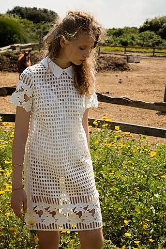 הלוק היומי: שחור ומלא גלאם