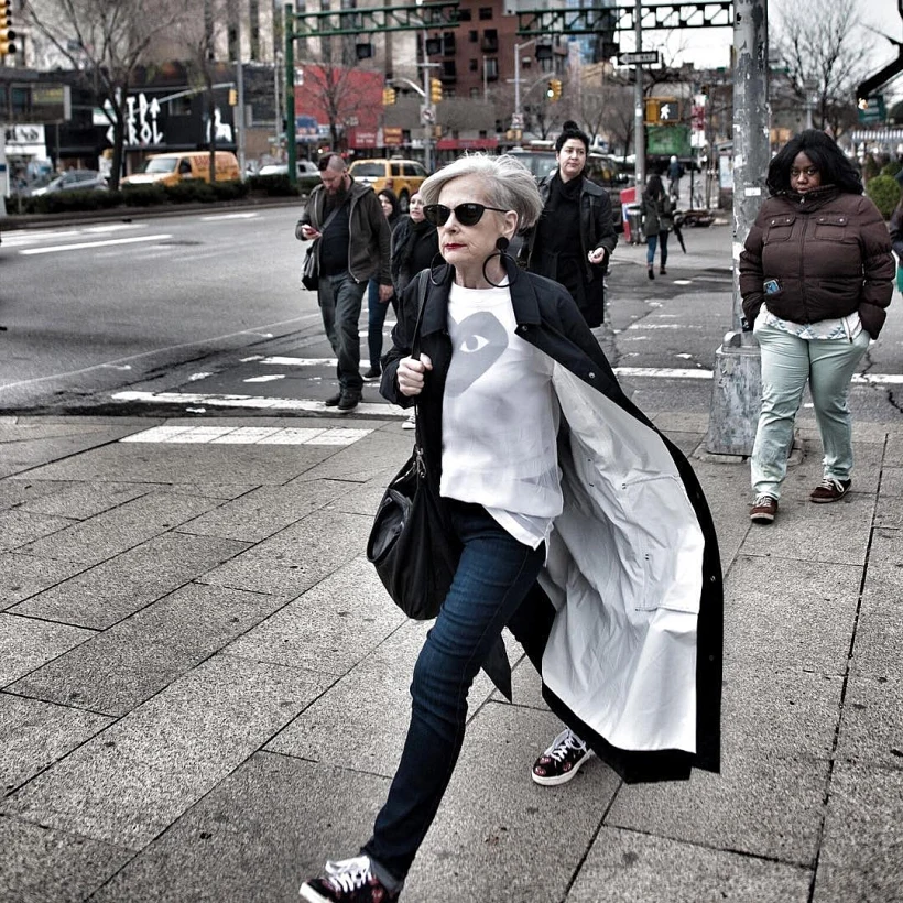 נשים מבוגרות באינסטגרם