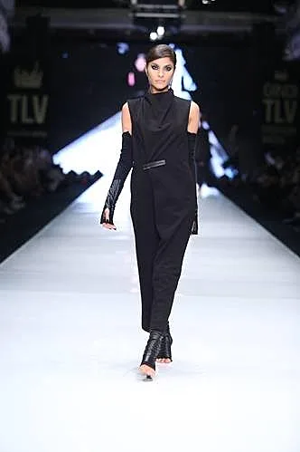 5 הדוגמניות הכי רותחות בשבוע האופנה