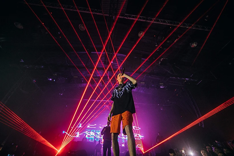 דודו פארוק בהופעה