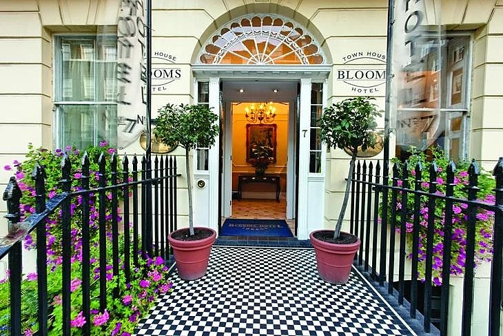 גראנג בלומס לונדון