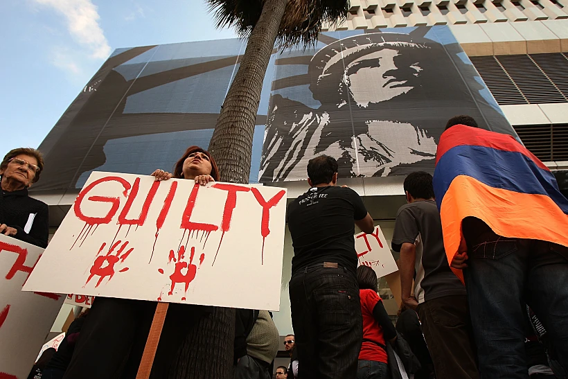 הפגנה לציון שואת העם הארמני