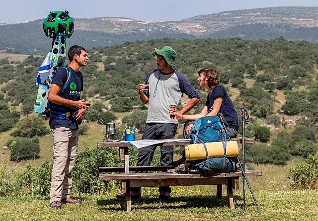 גוגל סטריט וייו מצלמת את חוצה ישראל