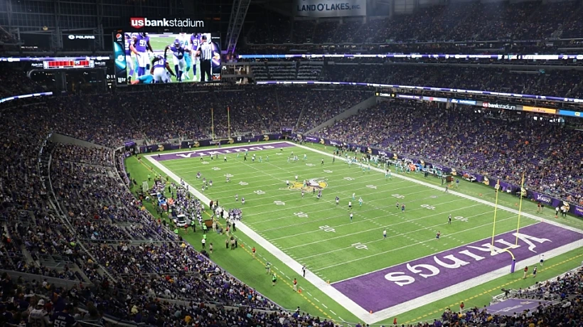 אצטדיון פוטבול עם טכנולוגיית freeD של אינטל