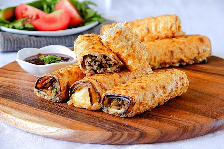 בליני מצה במלית בשר או תפוח אדמה