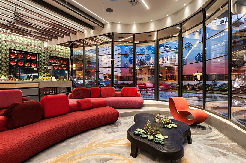 הסלון והמטבח בעונה הקודמת