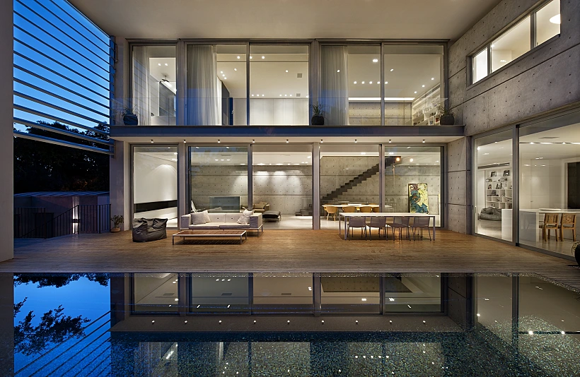 סגנון עכשווי, בית בטון בשרון