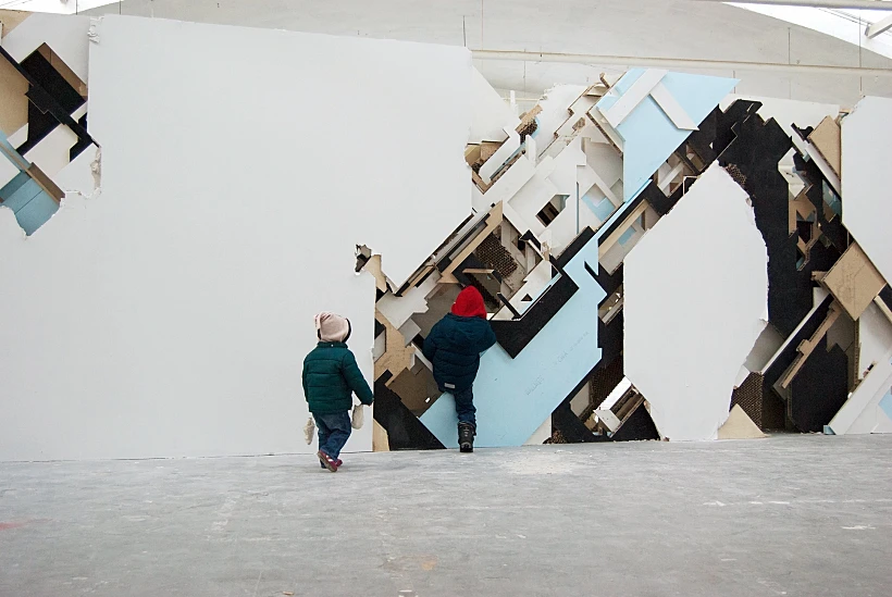 לא השכבות של CHINO אבל גם בתערוכה