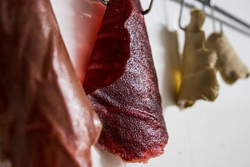 בית חרושת לבשר, שחר ליבנה