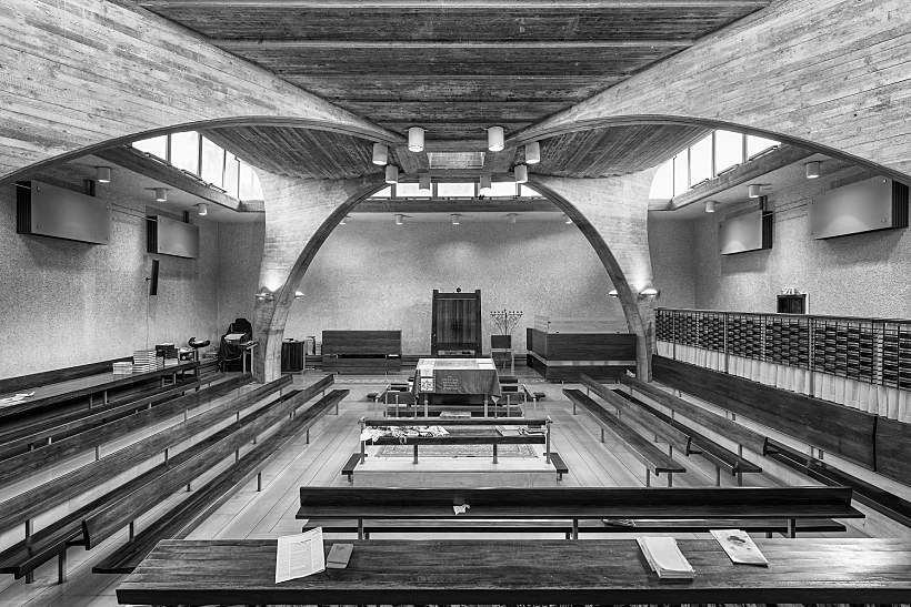 בית כנסת אוהל אהרון, אדריכל אהרון קשטן