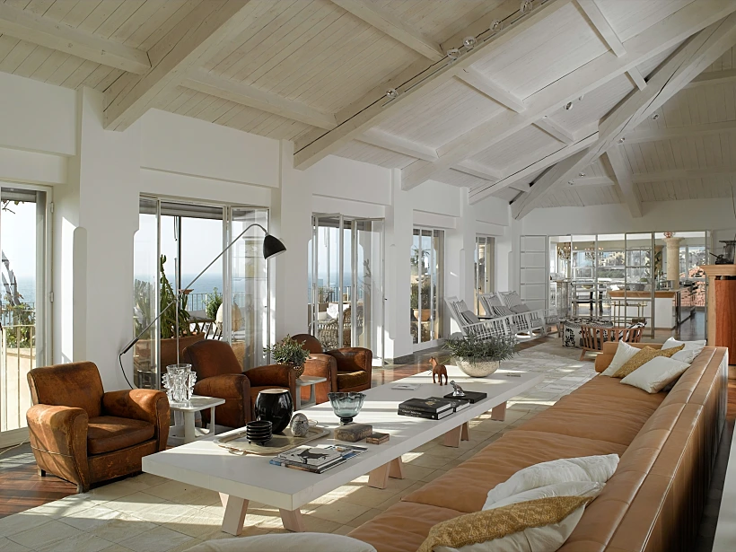 המעבר בין פנים וחוץ, בית ביפו