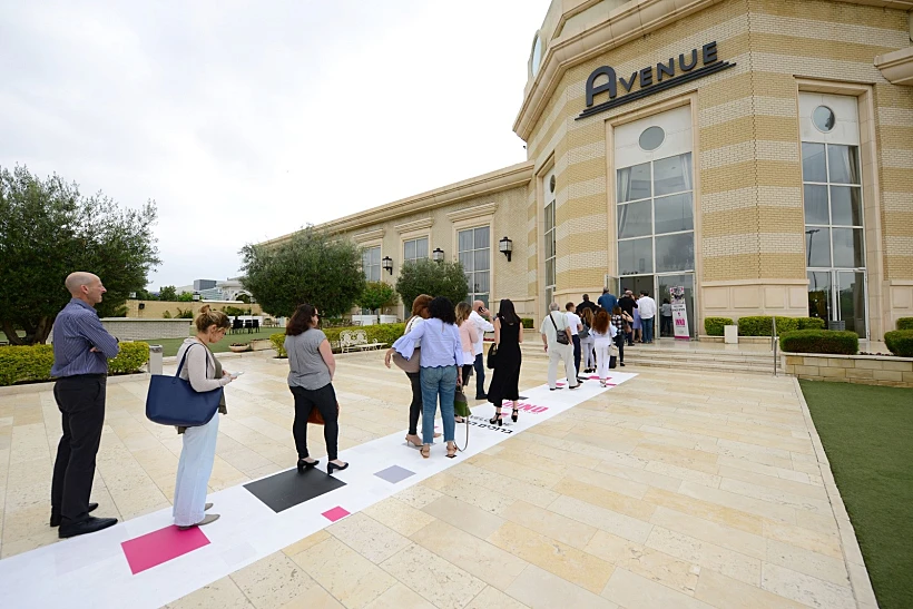 תור לאחד הכנסים הבינלאומיים באבניו