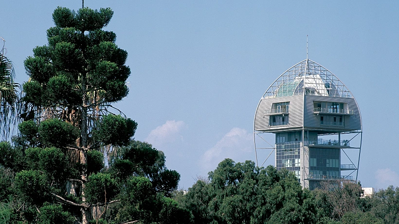 מגדל הגן, אחד המזוהים עם פיבקו, יזם כנען בעמ