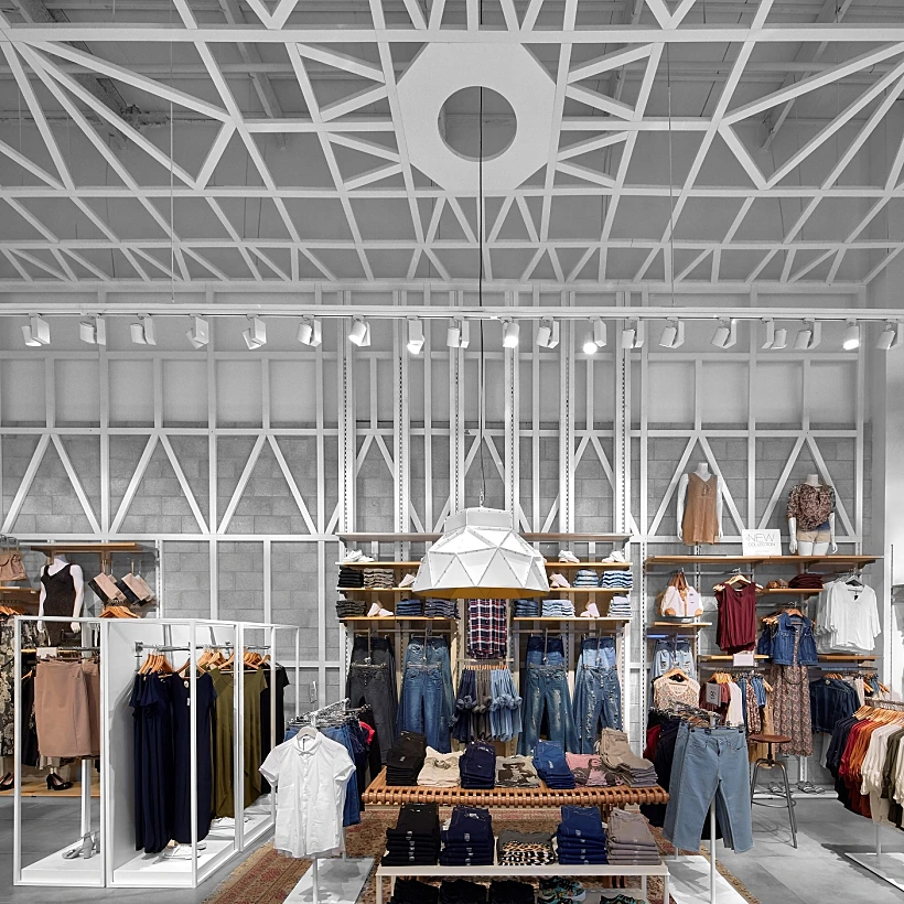 השראה מצורות הנדסיות, רנואר קניון איילון