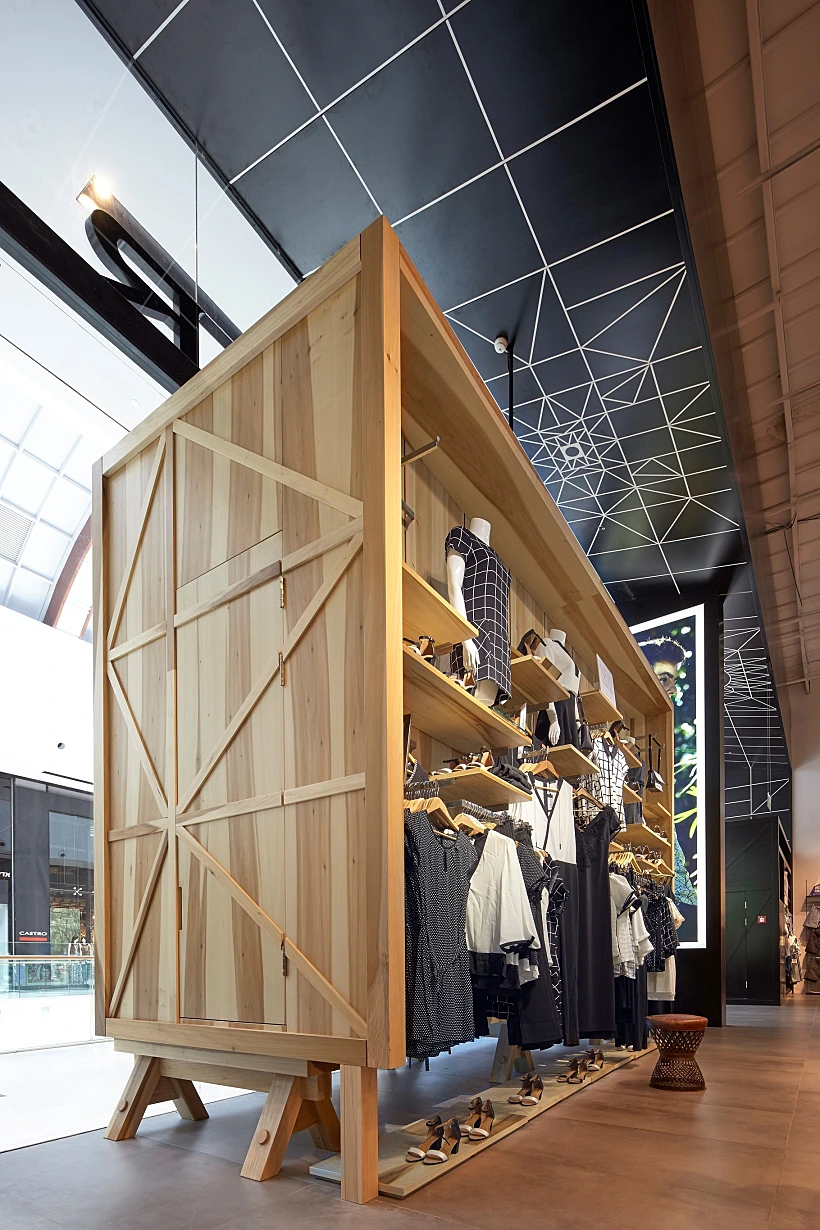 הטרנד הירוק, רנואר קניון איילון